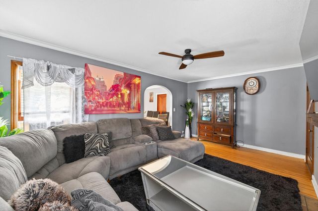 242 Annapolis Street W, West Saint Paul, MN 55118