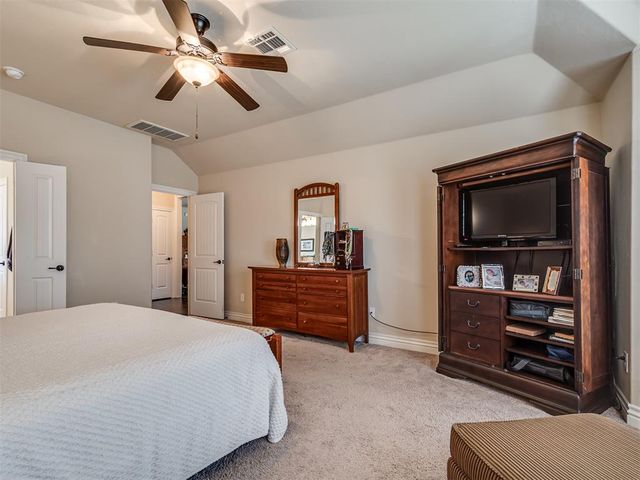 927 Fox Drive, Choctaw, OK 73020