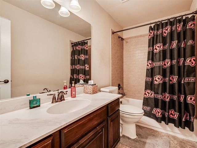 927 Fox Drive, Choctaw, OK 73020