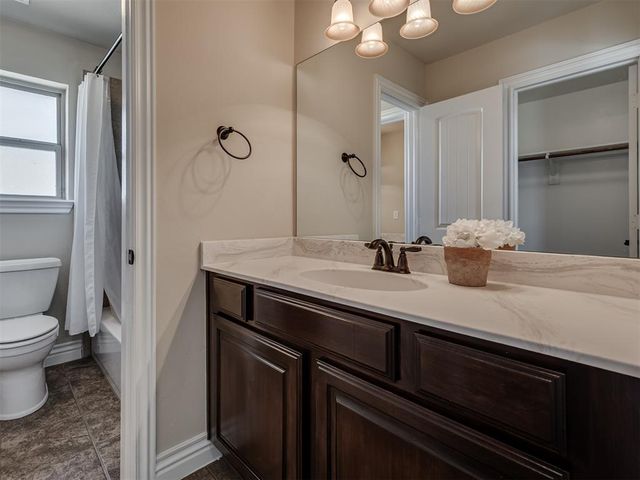927 Fox Drive, Choctaw, OK 73020