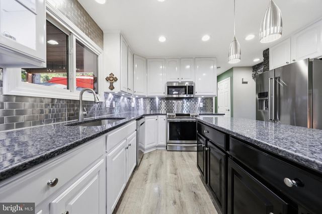 6938 FOX CHASE RD, New Market, MD 21774