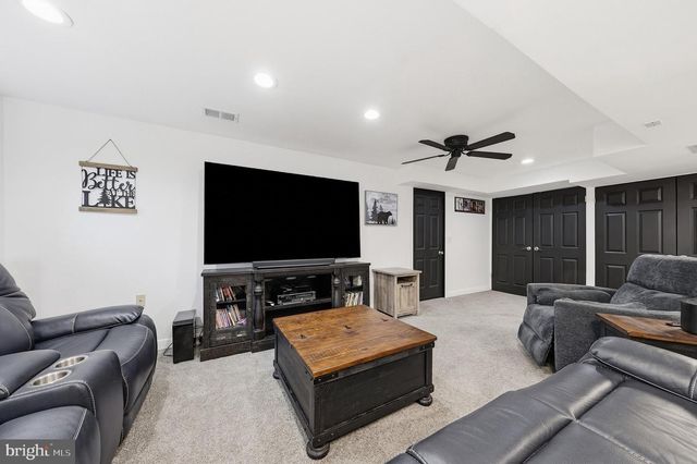 6938 FOX CHASE RD, New Market, MD 21774