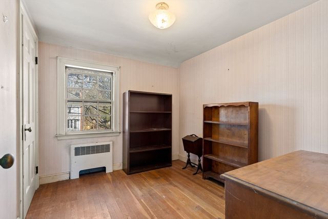 32 Grant Rd, Lynn, MA 01904