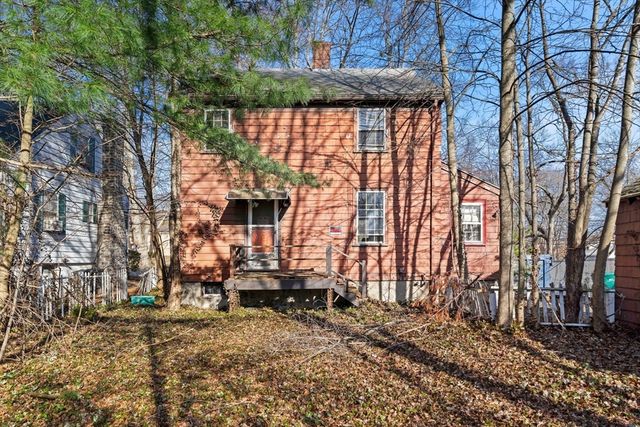 32 Grant Rd, Lynn, MA 01904