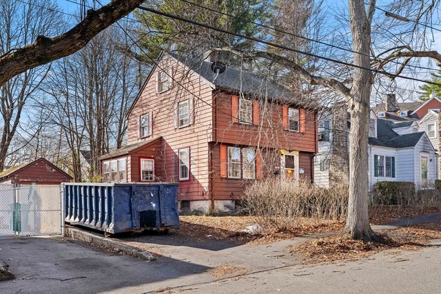 32 Grant Rd, Lynn, MA 01904