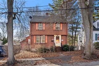 32 Grant Rd, Lynn, MA 01904