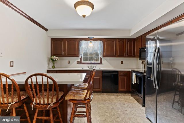 76 SHERWOOD CIRCLE, Enola, PA 17025