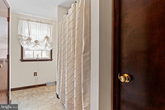 76 SHERWOOD CIRCLE, Enola, PA 17025