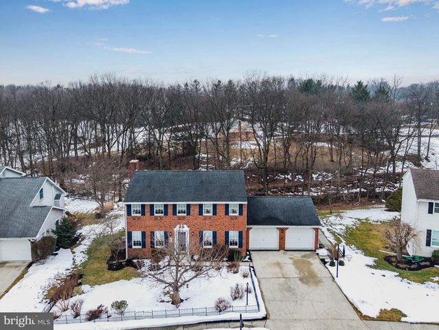 76 SHERWOOD CIRCLE, Enola, PA 17025