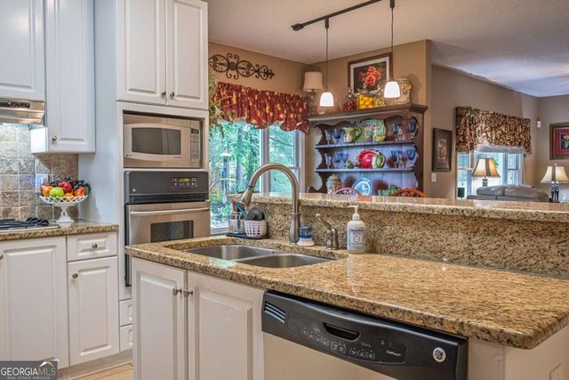 2140 Soft Pine Lane, Acworth, GA 30102