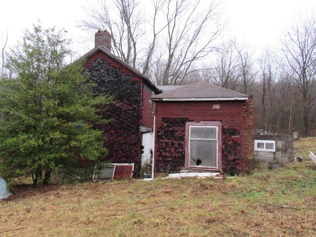 1047 Cinder Road, Dunbar Twp, PA 15431