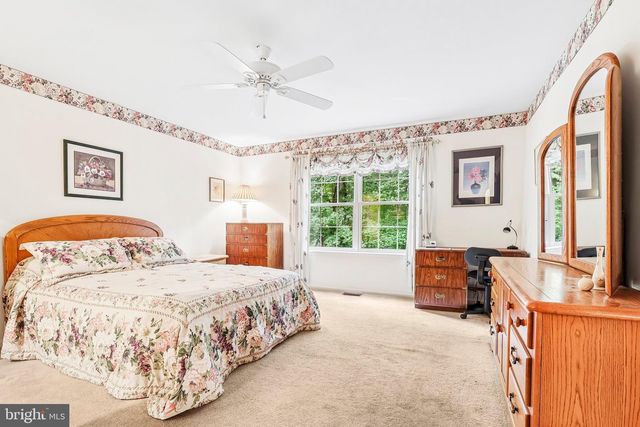 149 HOOTON RD, Mt Laurel, NJ 08054