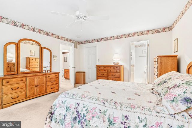 149 HOOTON RD, Mt Laurel, NJ 08054