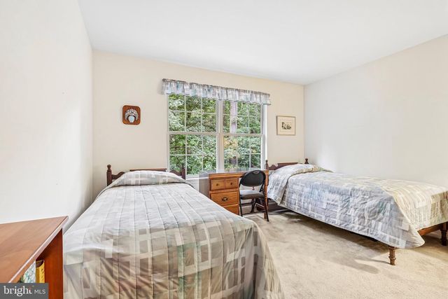 149 HOOTON RD, Mt Laurel, NJ 08054