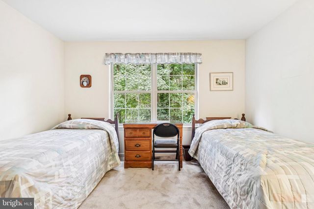 149 HOOTON RD, Mt Laurel, NJ 08054