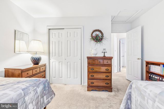 149 HOOTON RD, Mt Laurel, NJ 08054