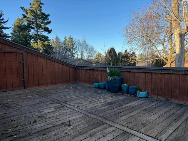 135 NW Robert St, Pullman, WA 99163