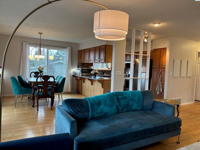 135 NW Robert St, Pullman, WA 99163