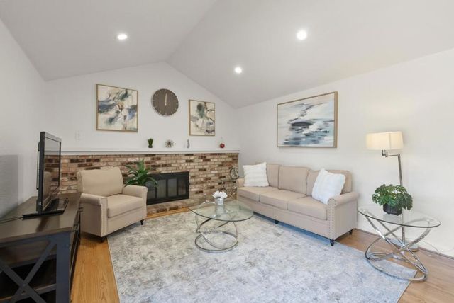 5274 Sunny Orchard Lane, San Jose, CA 95135