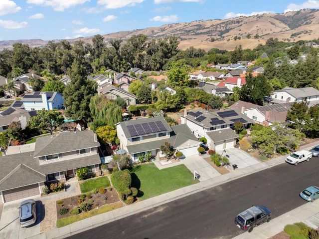 5274 Sunny Orchard Lane, San Jose, CA 95135