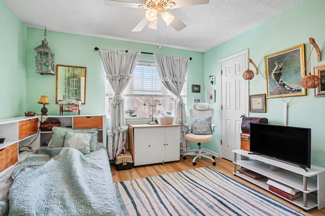 618 3rd Ave S Apt 3A, North Myrtle Beach, SC 29582