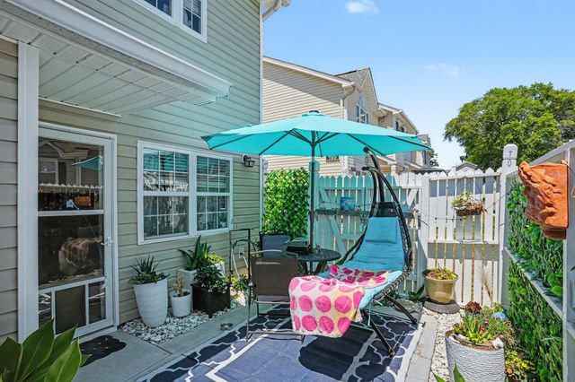 618 3rd Ave S Apt 3A, North Myrtle Beach, SC 29582