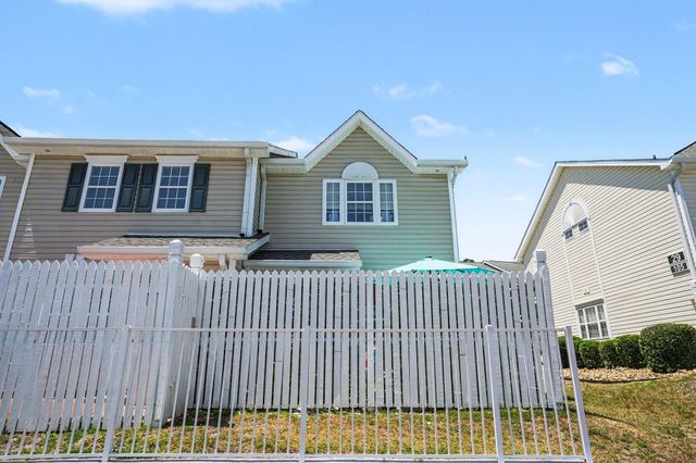 618 3rd Ave S Apt 3A, North Myrtle Beach, SC 29582
