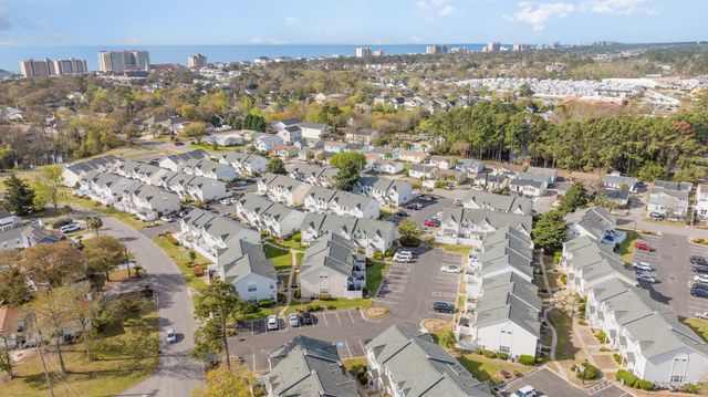 618 3rd Ave S Apt 3A, North Myrtle Beach, SC 29582