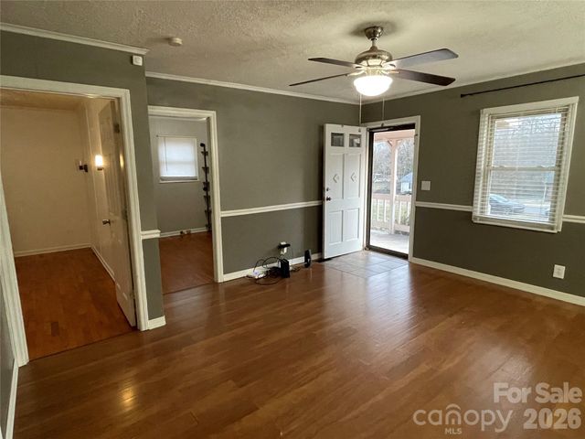 121 Randolph Road, Dallas, NC 28034