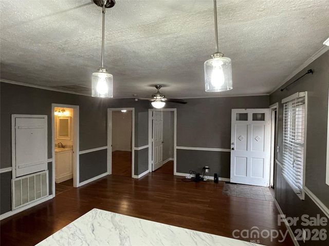 121 Randolph Road, Dallas, NC 28034