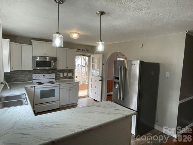 121 Randolph Road, Dallas, NC 28034