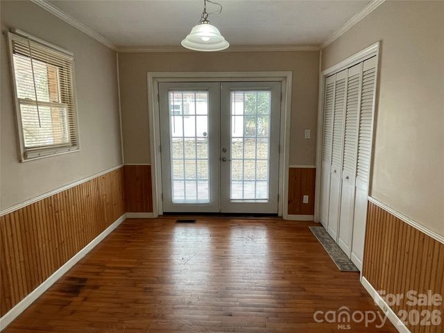 121 Randolph Road, Dallas, NC 28034