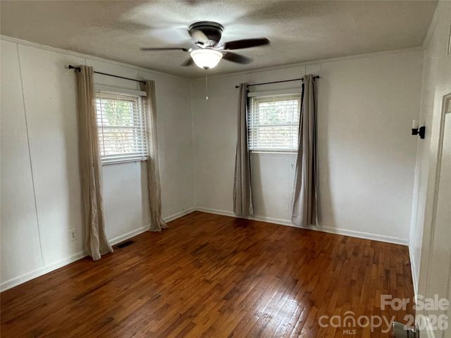 121 Randolph Road, Dallas, NC 28034