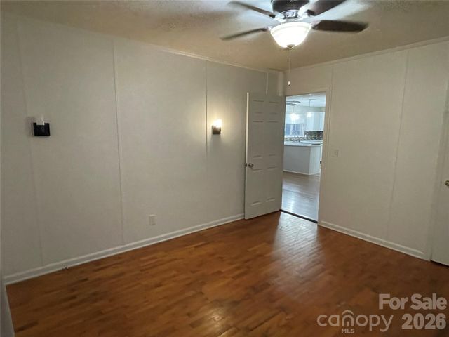 121 Randolph Road, Dallas, NC 28034