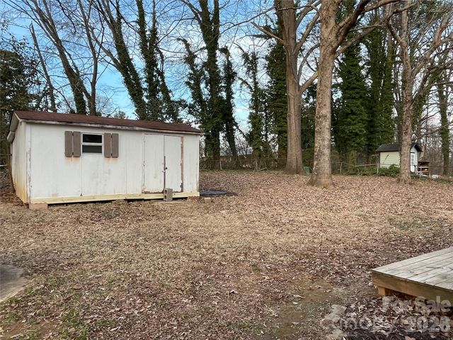 121 Randolph Road, Dallas, NC 28034