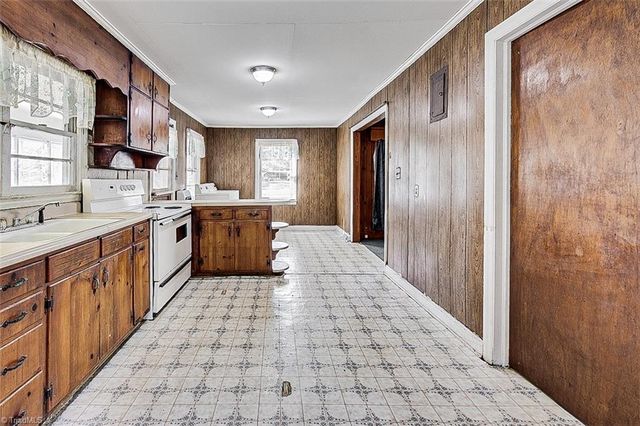 7906 Nc Highway 42, Ramseur, NC 27316