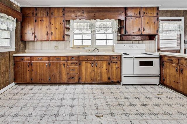 7906 Nc Highway 42, Ramseur, NC 27316