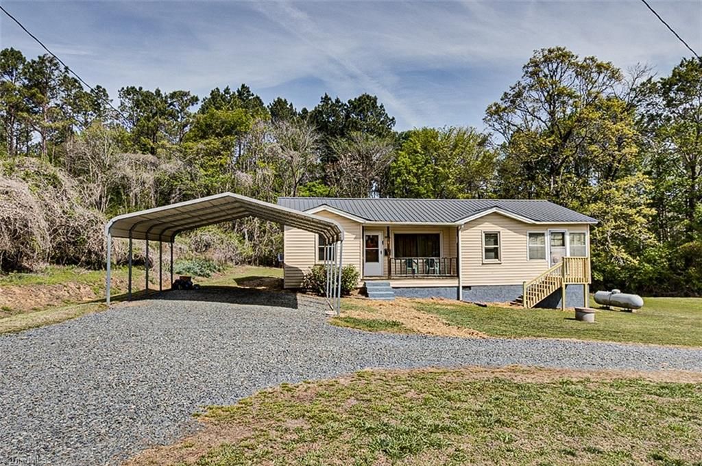 7906 Nc Highway 42, Ramseur, NC 27316
