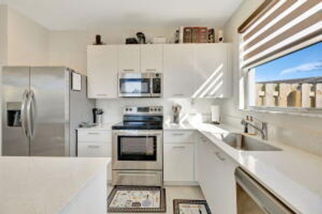 12227 NW 23rd Path, Miami, FL 33167