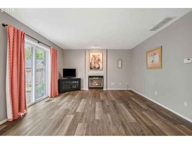 3075 Ne 4TH Ave, Hillsboro, OR 97124