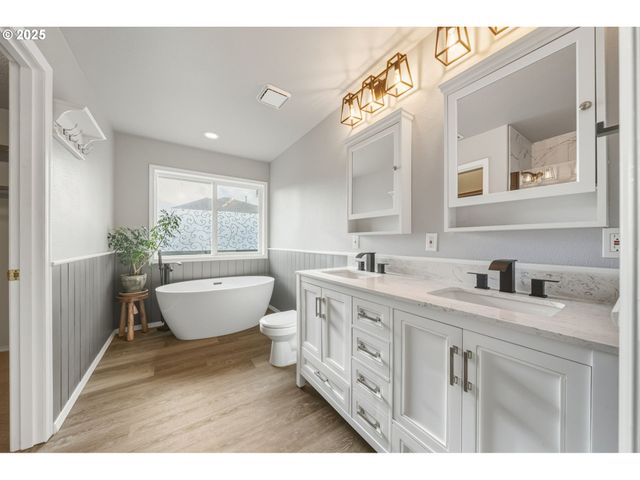 3075 Ne 4TH Ave, Hillsboro, OR 97124