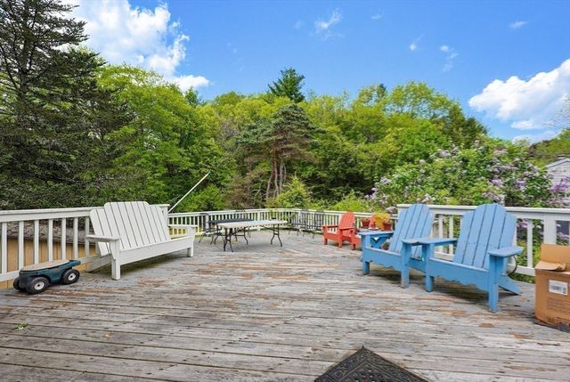 1093 Wachusett St, Holden, MA 01520