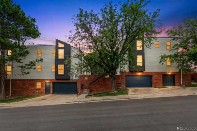 2102 W 31st Avenue, Denver, CO 80211