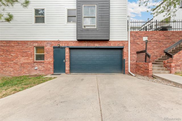 2102 W 31st Avenue, Denver, CO 80211