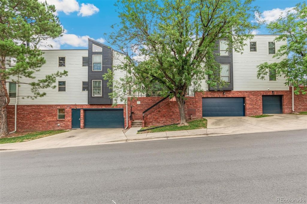 2102 W 31st Avenue, Denver, CO 80211