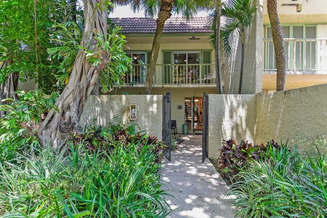 1172 Hillsboro Mile 2-4, Hillsboro Beach, FL 33062