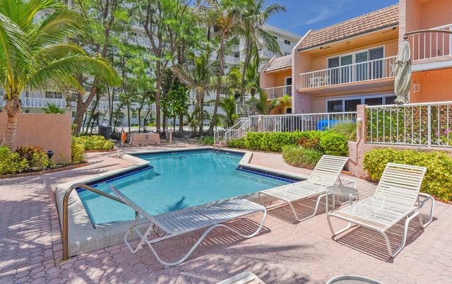 1172 Hillsboro Mile 2-4, Hillsboro Beach, FL 33062