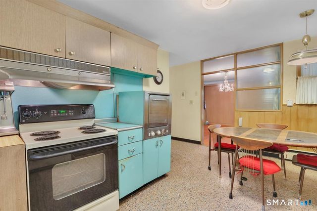 47 May Street, Bristol, CT 06010