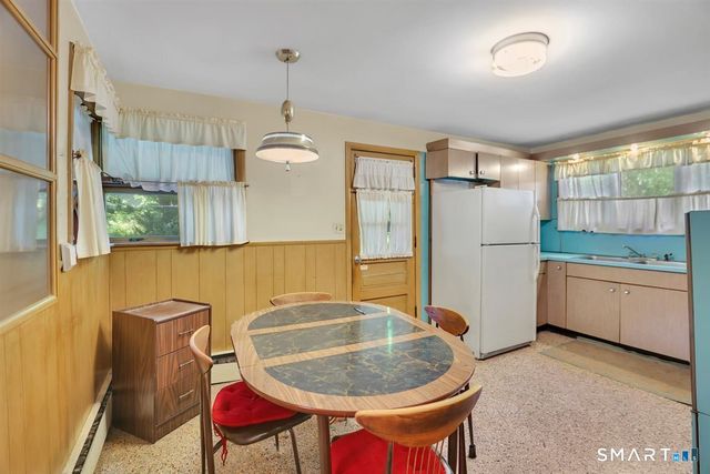 47 May Street, Bristol, CT 06010