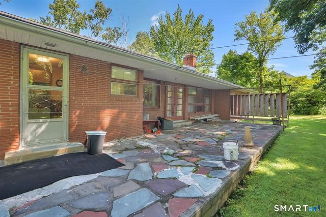 47 May Street, Bristol, CT 06010